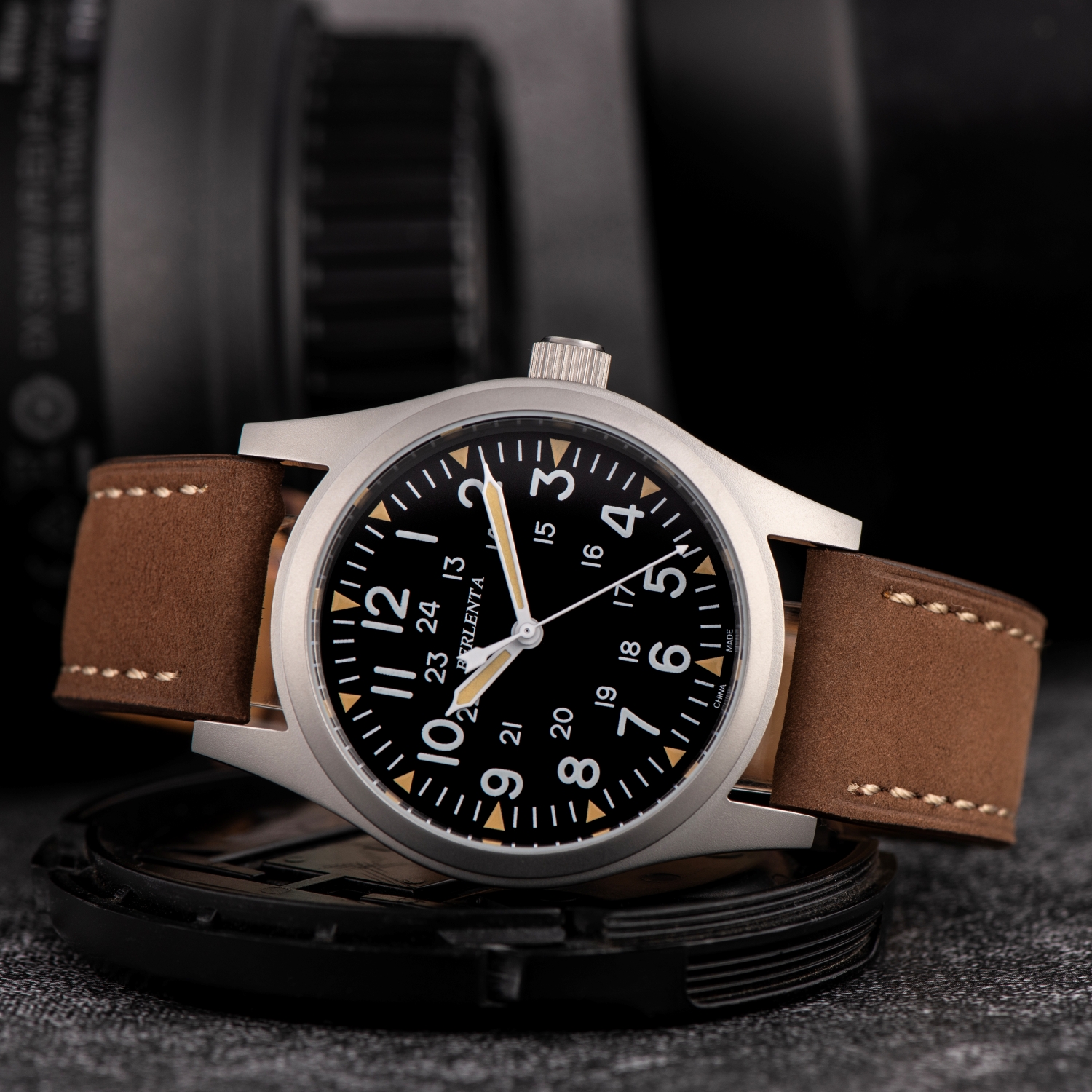 Berlenta vintage Matte Leather - Tropic Strap Vintage บทวิจารณ์และราคา