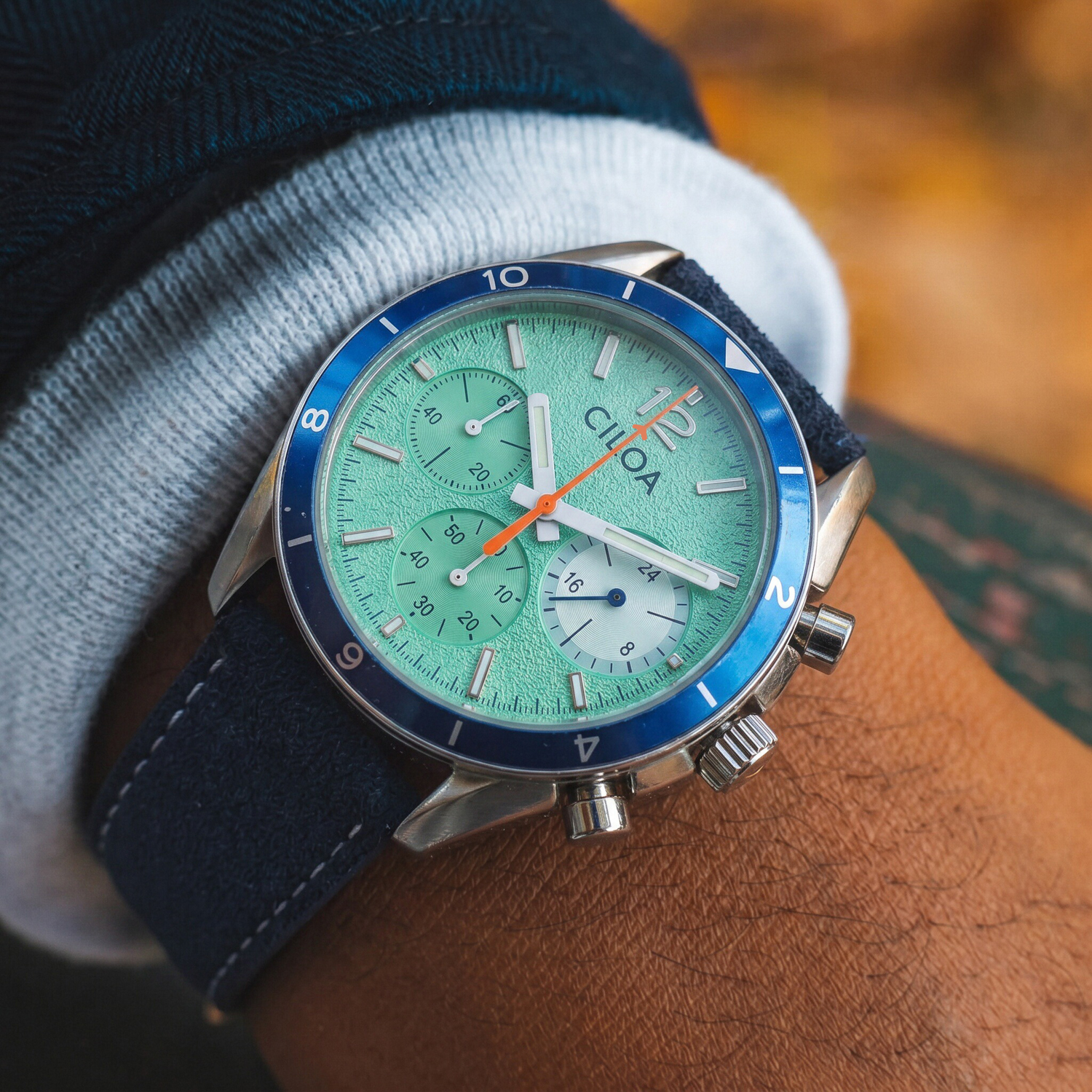 CILOA Men's Chronograph Watch  - Suede Strap Watch บทวิจารณ์และราคา
